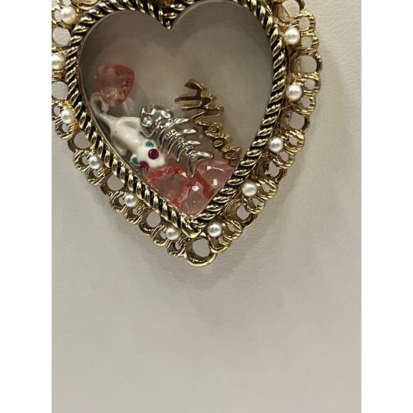 BETSEY JOHNSON Vintage Kitty White Cat Meow Floating Charm Pearl Heart‎ Necklace - Picture 2 of 10